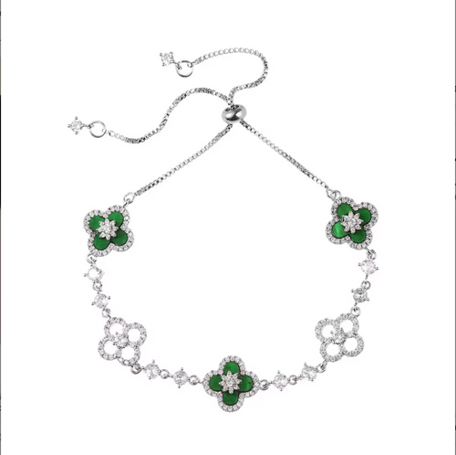 The Royale Clover | 18K Gold Bracelet by VAEL
